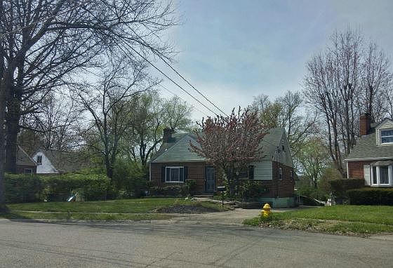 2nd image of 3 Cedarwood Ct