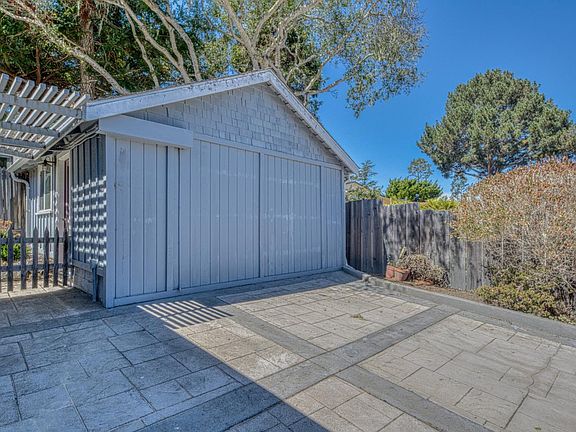 5th image of 870 Doud St