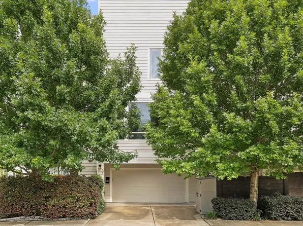 524 Sandman St, Houston, TX 77007