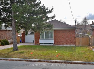 261 Epsom Downs Dr, Toronto, ON M3M 1T3