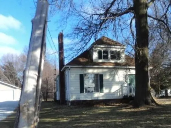 737 Killian Rd, Akron, OH 44319