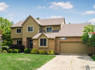 218 Paddock Cir W, Powell, OH 43065