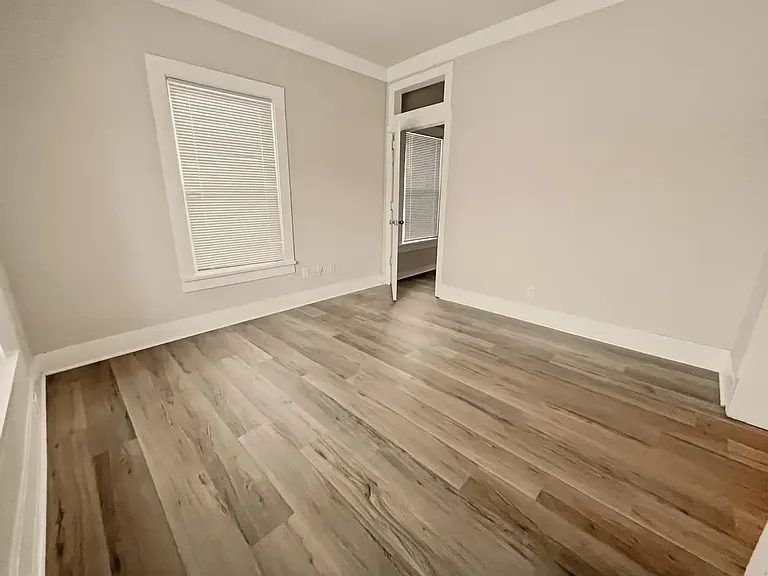 303 Rose St — Photo 4