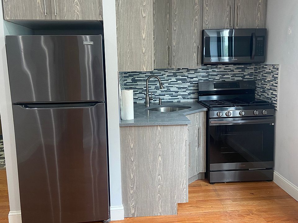 1st image of 31-52 32nd St #3