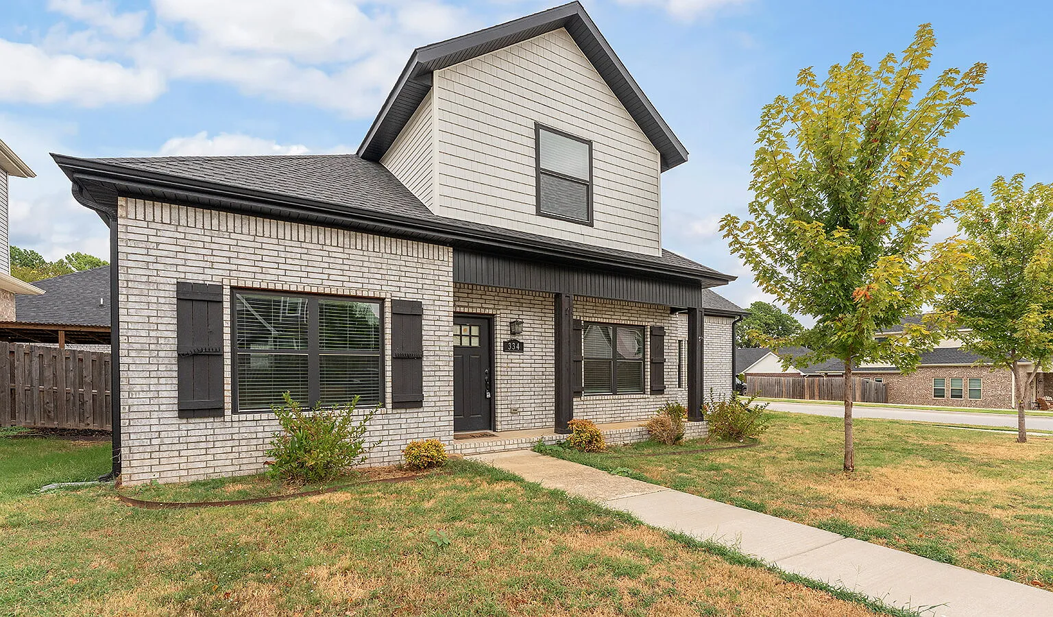 3 bed, 2.5 bath, 1752 sqft, $1,795 — Photo 2