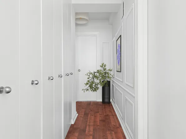 420 East 51st Street image 11 of 18