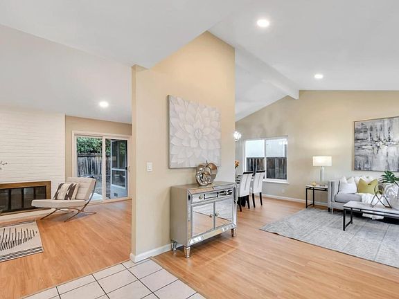 3rd image of 668 Faye Park Dr