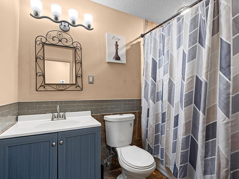 35529 Seville St, photo 20