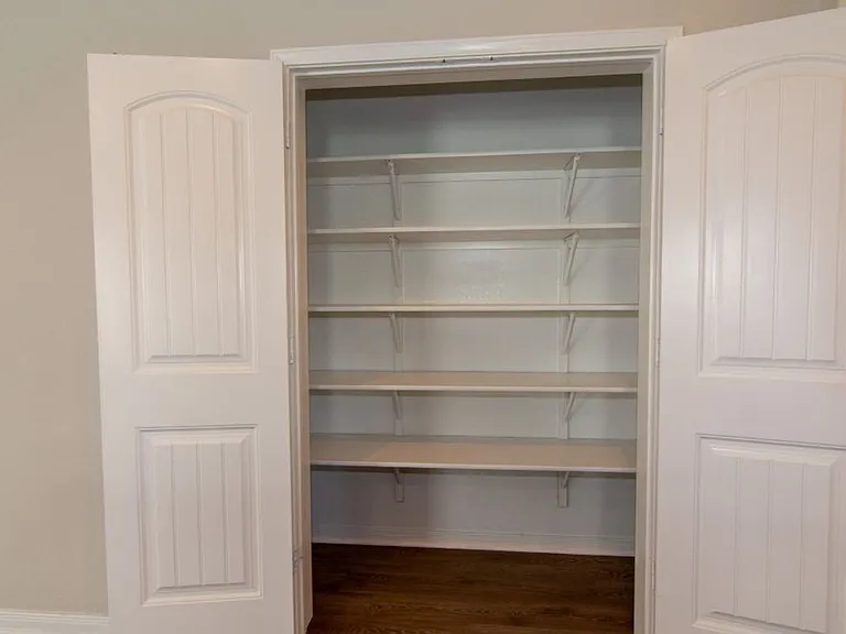 649 Donegal Ln — Photo 23