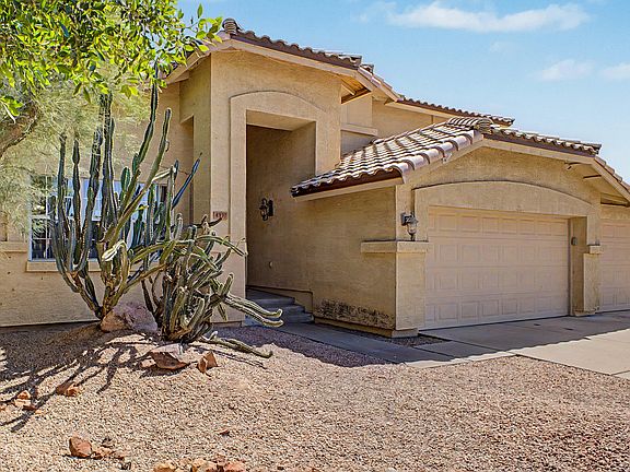 4th image of 4337 E DESERT Lane