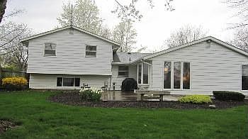 3rd image of 4228 Oakhurst Dr