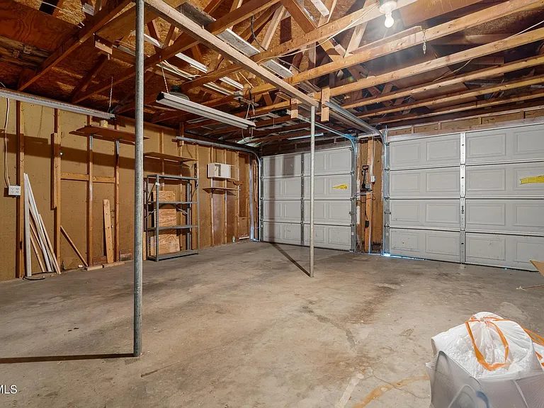 371 Oak Hill Cir — Photo 28