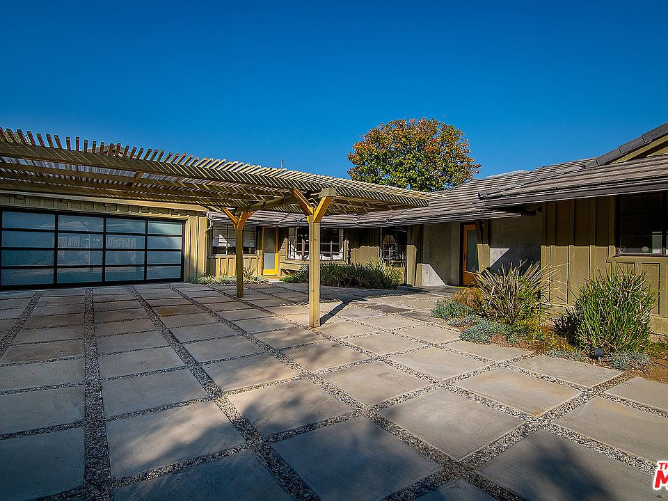 1st image of 3540 Willowcrest Ave
