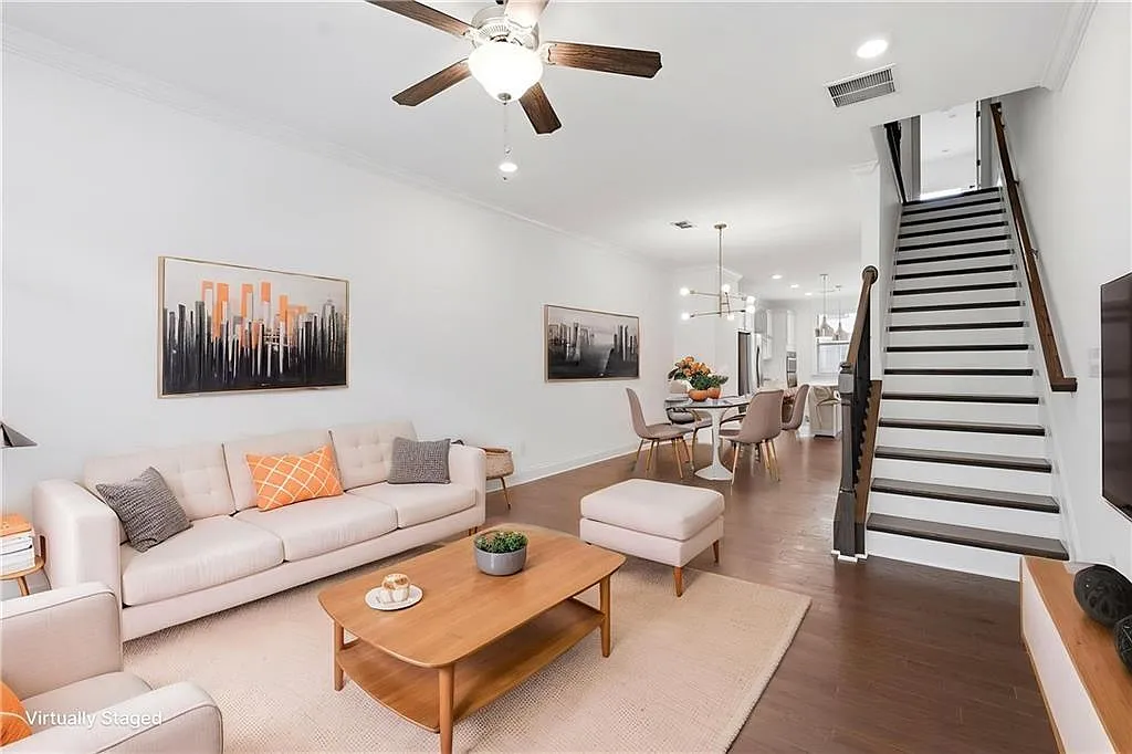 3 bed, 3.5 bath, 1680 sqft, $3,200 — Photo 4