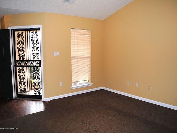 5th image of 5314 Russell Dr