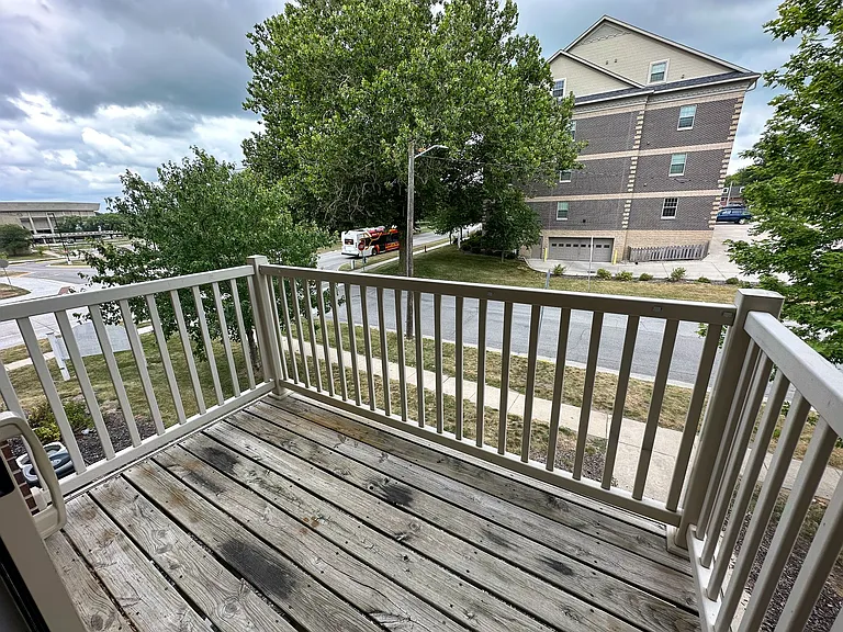 121 Beach Avenue — Photo 9