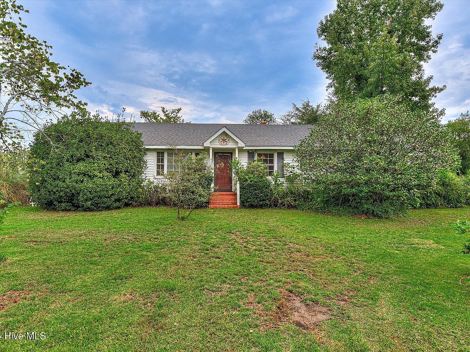 1st image of 1924 Pine Haven Road