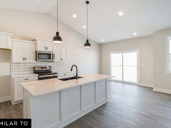 5th image of 515 NE 59th St