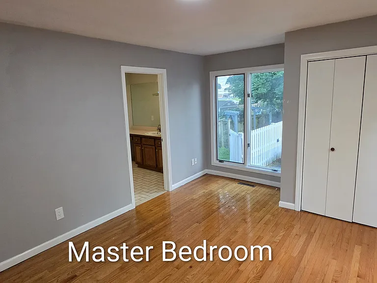 304 Park St #1 — Photo 2