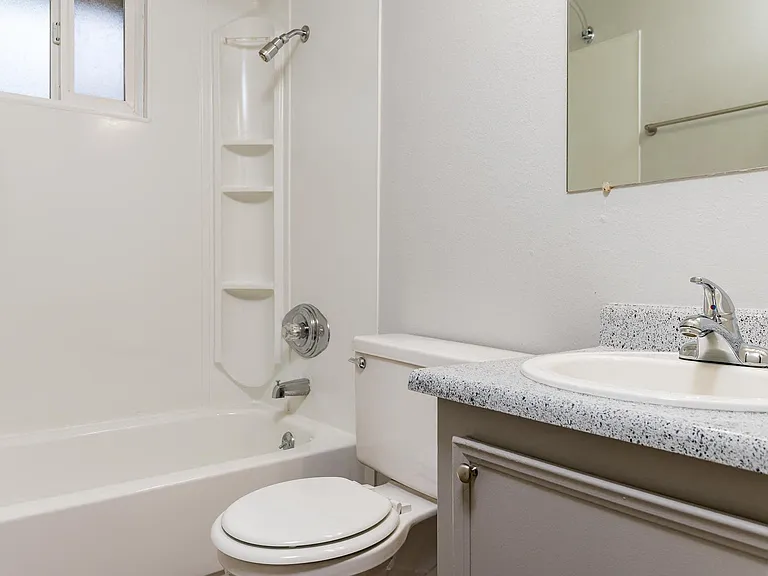 Tamaryn | Townhome A Bathroom