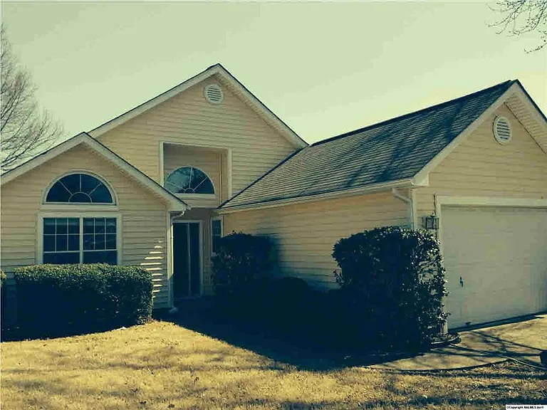 214 Millstone Ln — Photo 5