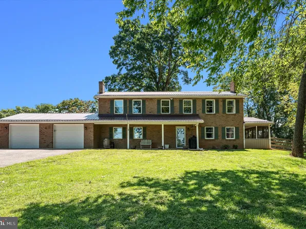 2188 Darke Ln, Kearneysville, WV 25430