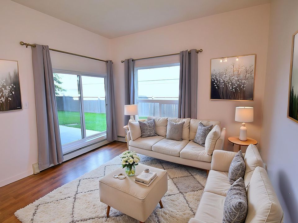 1st image of 4310 33rd St #103
