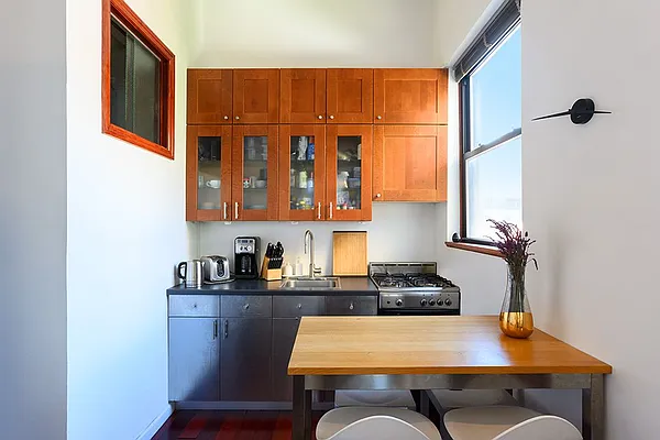 Rented by Compass | media 9