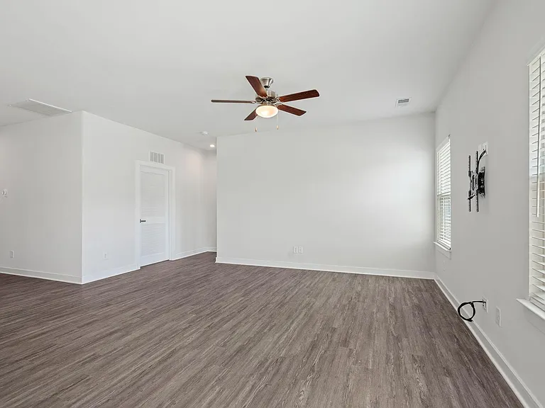 8401 Bretton Woods Dr — Photo 13
