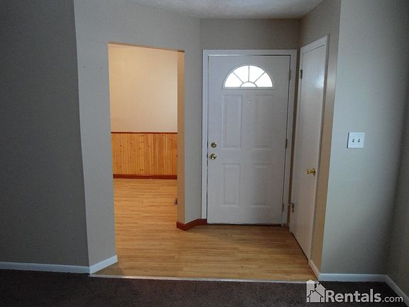 4th image of 4426 N Richardt Ave