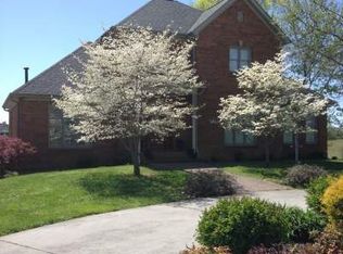 510 Ashland Oaks Dr, Morristown, TN 37813