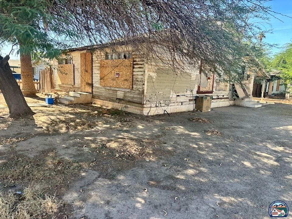 2nd image of 659 Orange Ave #657