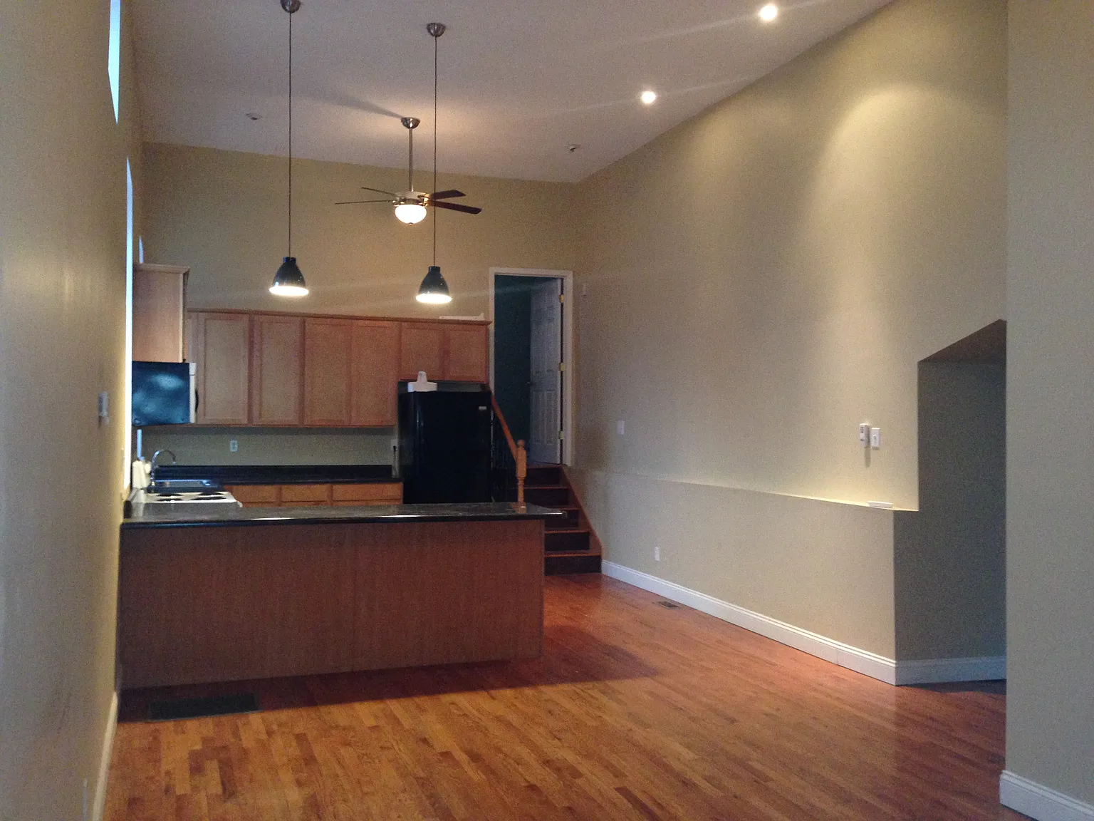 2 bed, 1150 sqft, $1,195 — Photo 3