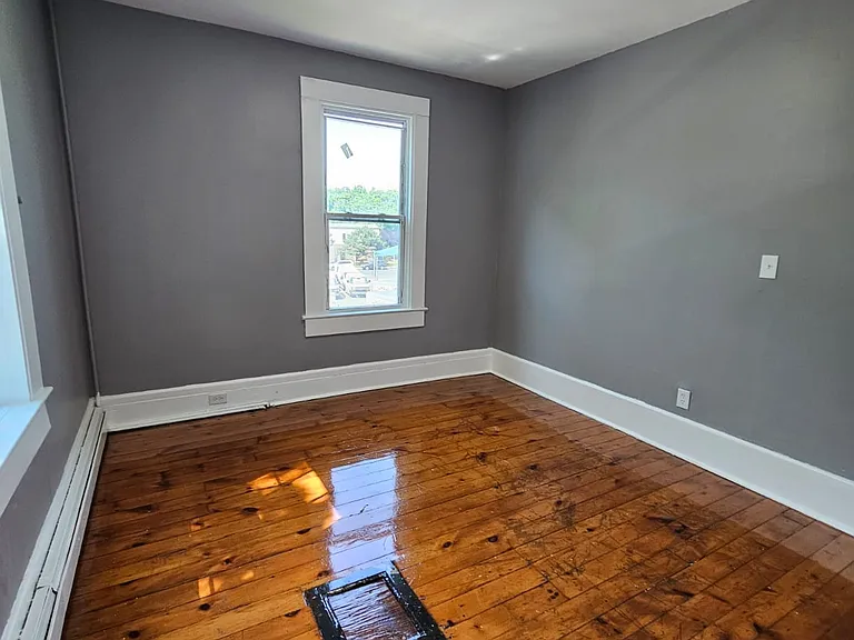8 Hawthorne Ave #A2 — Photo 6