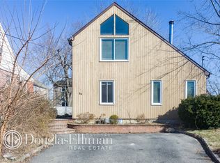 24 Norwood Rd, Port Washington, NY 11050