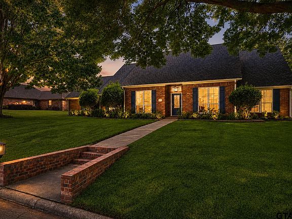 4th image of 216 Turnberry Cir