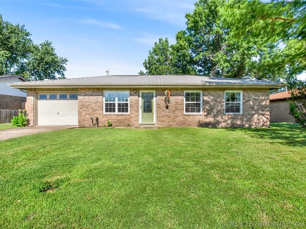 3112 M St NW, Miami, OK 74354