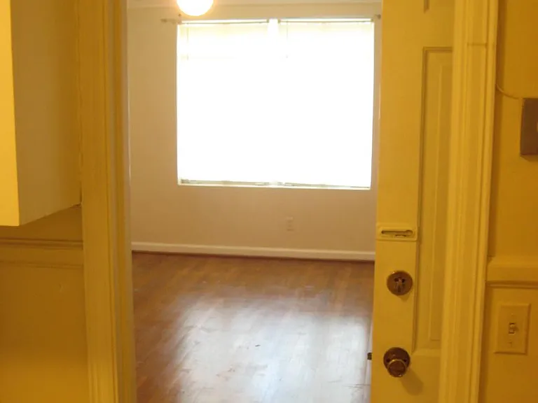 3801 Habersham St — Photo 5