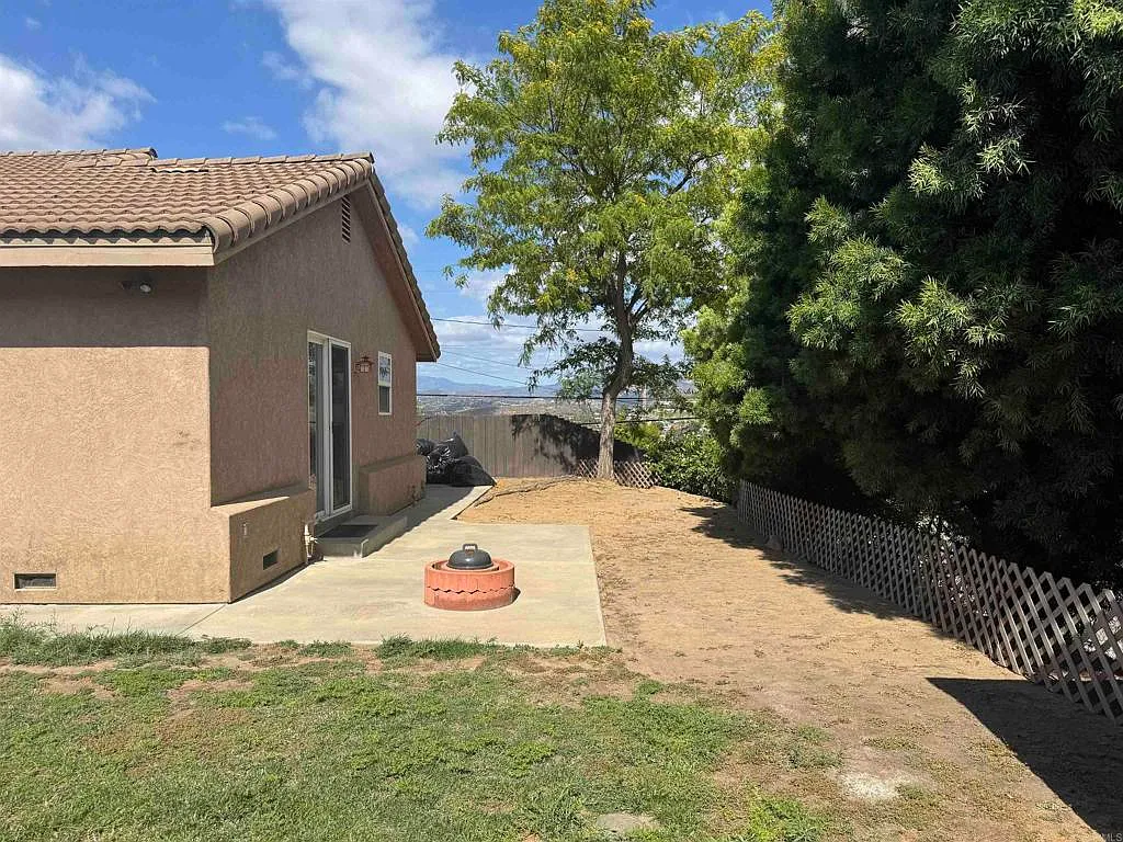 3 bed, 1581 sqft, $3,700 — Photo 4