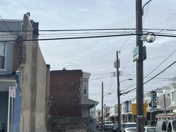 632 S 56th St, Philadelphia, PA 19143