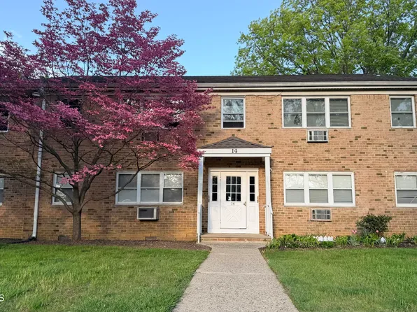 14 Windsor Ter APT E, Freehold, NJ 07728