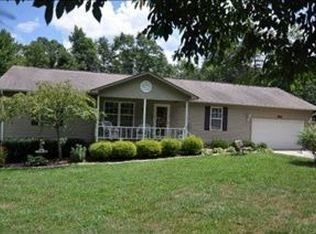 578 Robin Hood Dr, Crossville, TN 38555