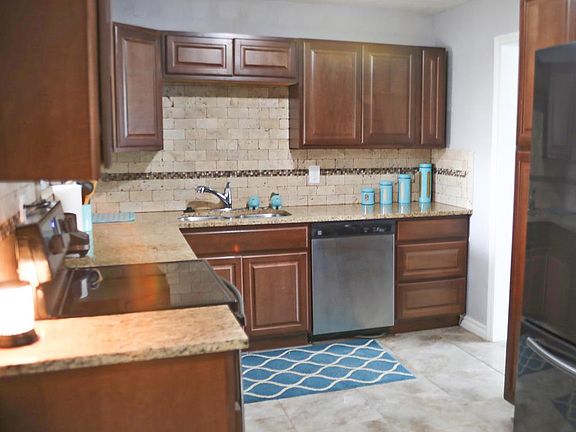5th image of 3806 Bowie Ave