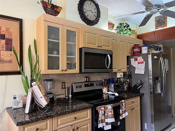 4th image of 5098 Cortez Court