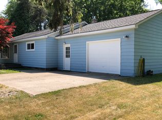 8186 Lakeshore Rd, Lexington, MI 48450