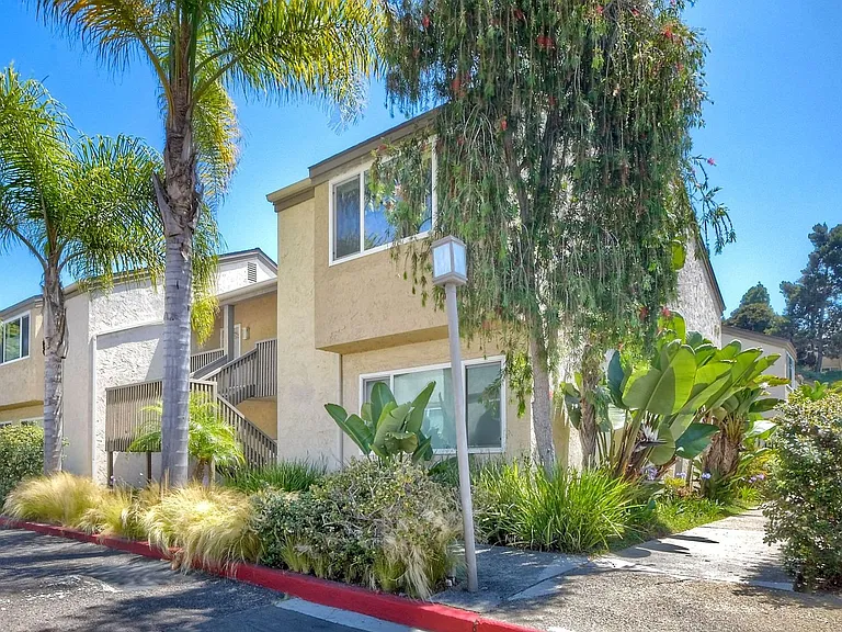 8545 Villa La Jolla Dr #H — Photo 41