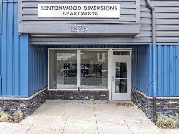 3rd image of 1575 N Willis Blvd #211