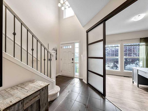 4th image of 132 W Evansborough Way NW