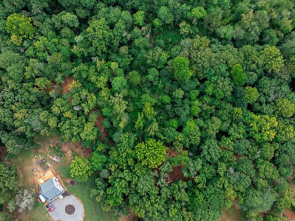 3rd image of 16310 Pleasant Mill Rd