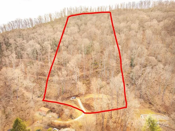 93 Patchens Estate Rd #17, Waynesville, NC 28786
